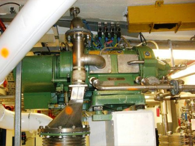 photo1