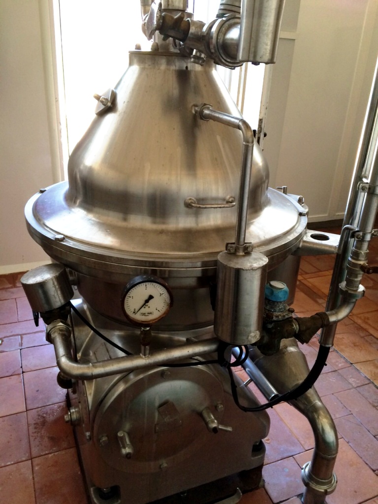 photo1